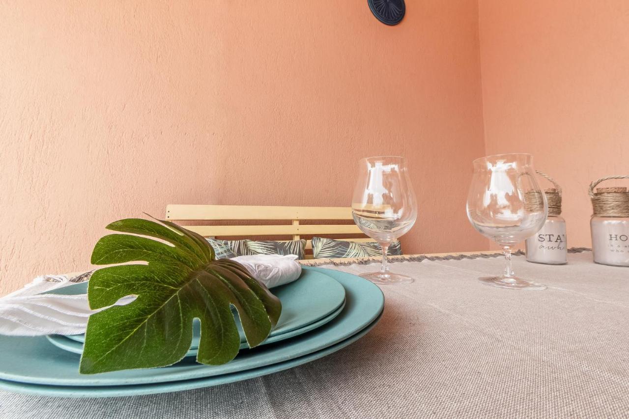 Relax Family House Al Mare Apartment Isola Rossa Exterior foto