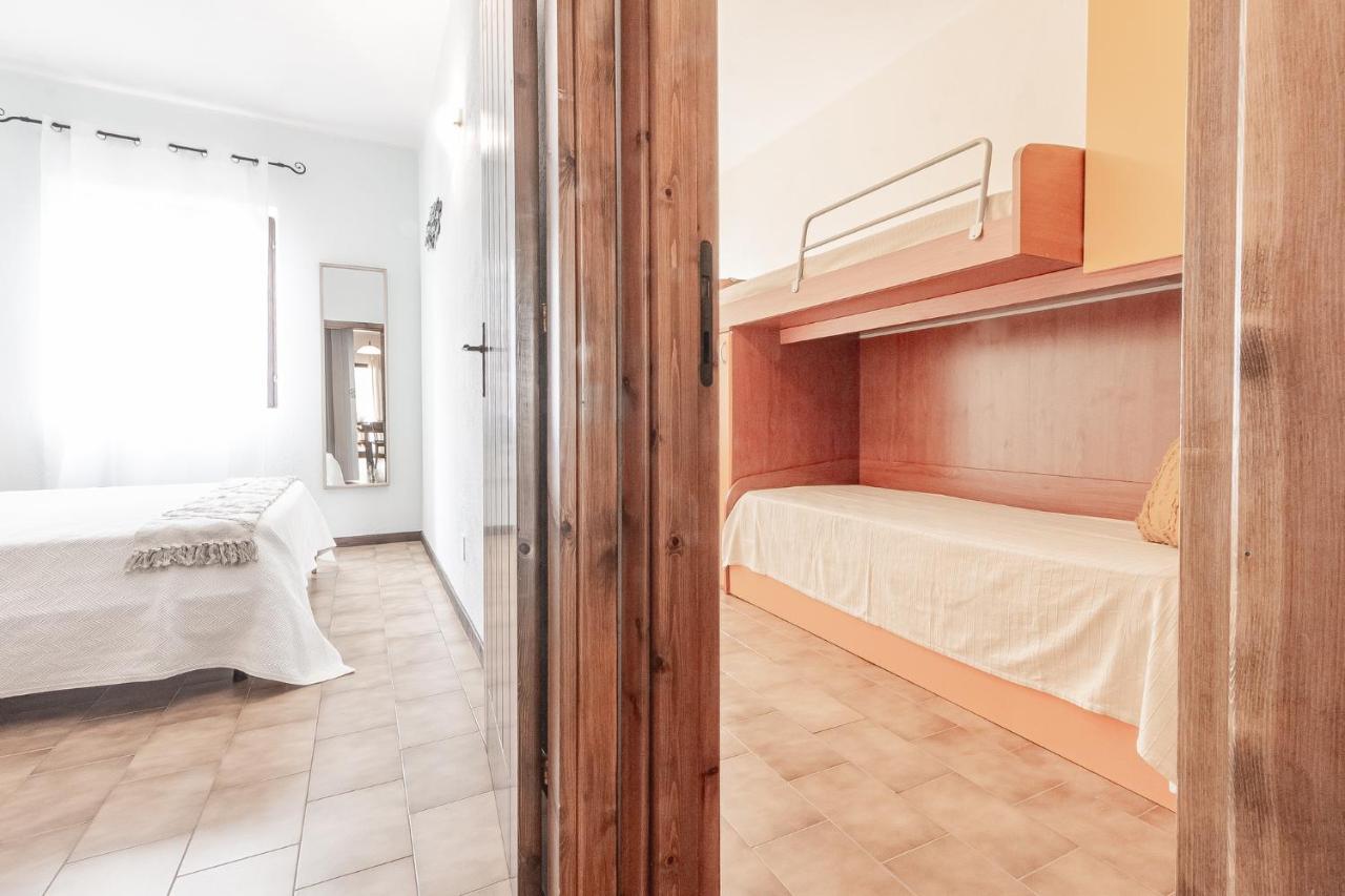 Relax Family House Al Mare Apartment Isola Rossa Exterior foto
