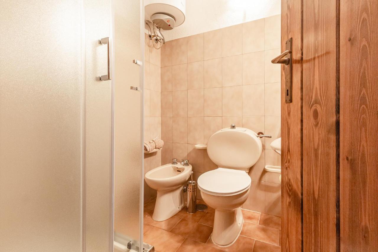 Relax Family House Al Mare Apartment Isola Rossa Exterior foto